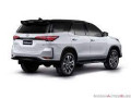 toyota-fortuner-small-3