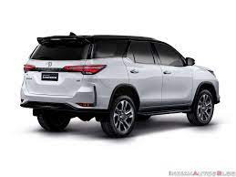 toyota-fortuner-big-3
